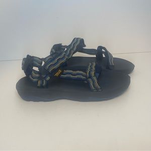 Teva Youth size 2 Sandals blue hiking water